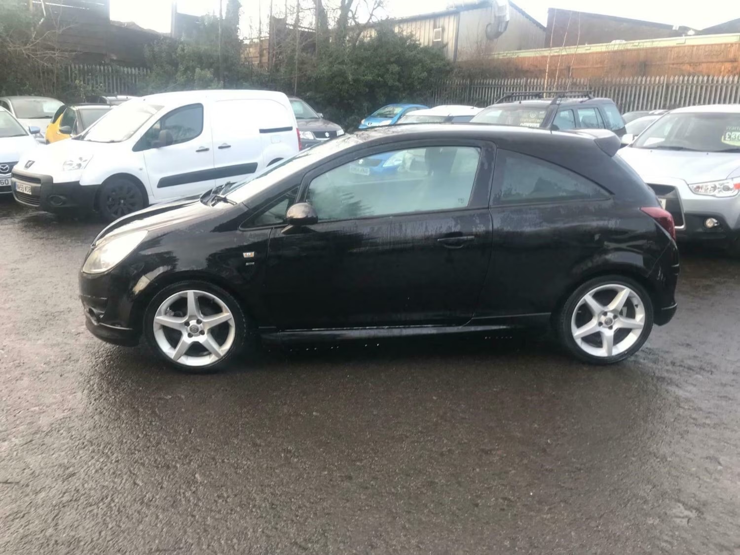 Used Vauxhall Corsa 2010 for sale - 78041831: Photo 6