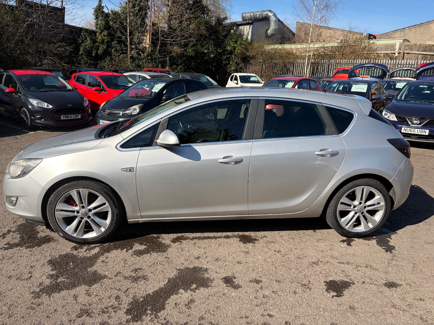 Used Vauxhall Astra 2011 for sale - 77916235: Photo 7