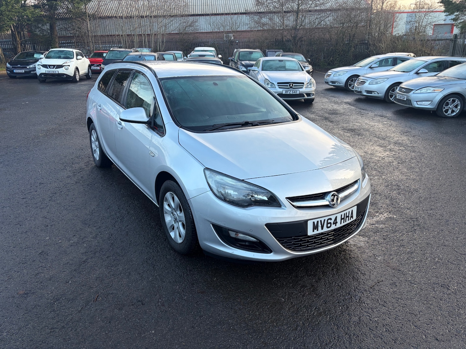 Used Vauxhall Astra 2014 for sale - 77195523: Photo 2