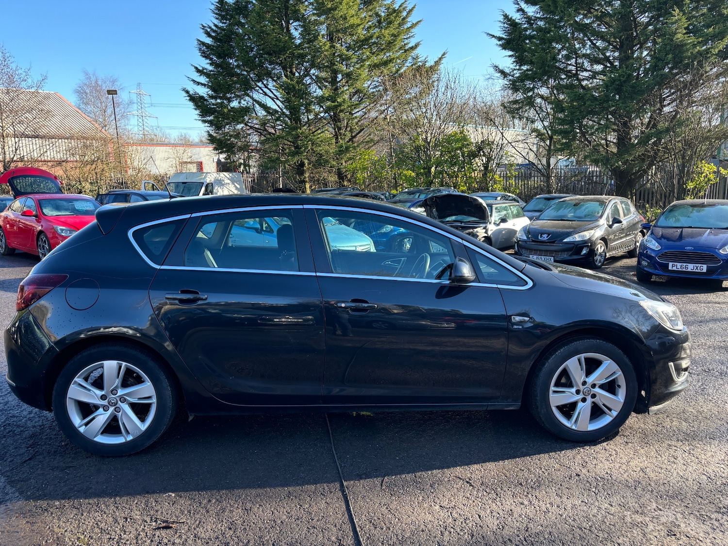 Used Vauxhall Astra 2014 for sale - 78041894: Photo 3