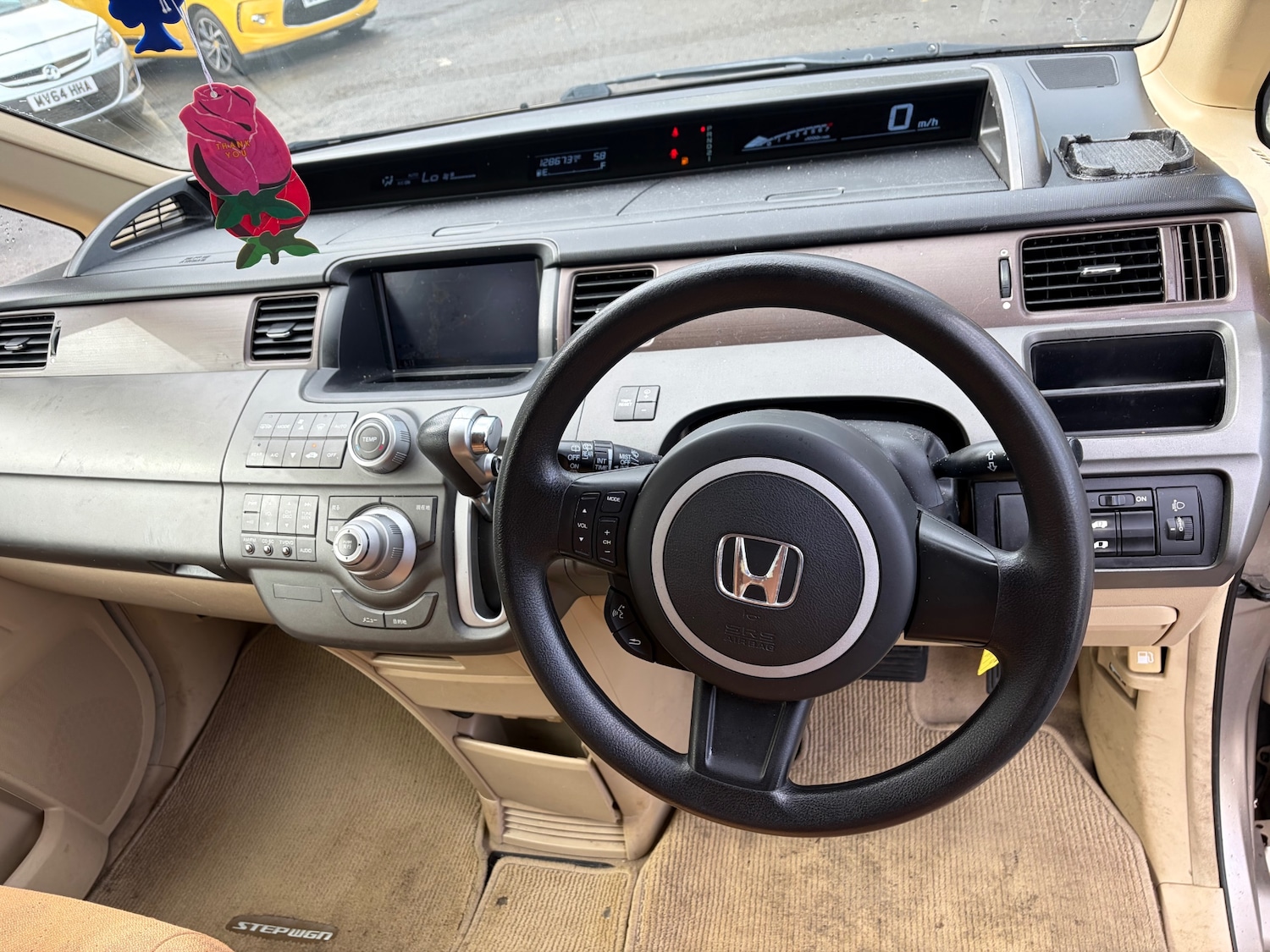 Used Honda Stepwagon 2019 for sale - 78210023: Photo 8