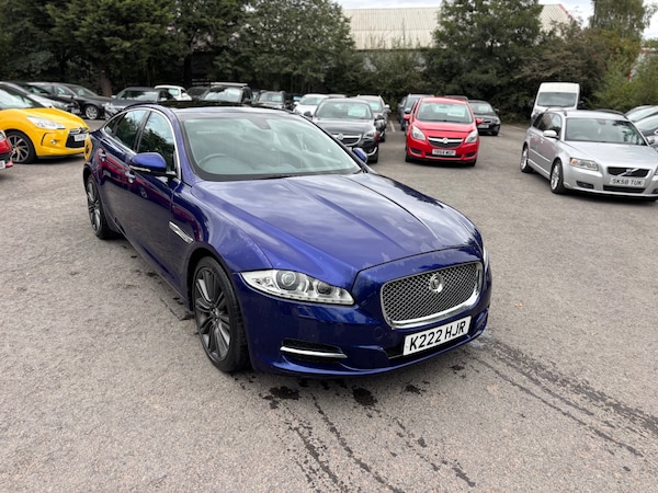 Used Jaguar XJ 2010 for sale - 75650423: Photo 2