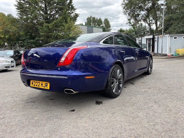 Used Jaguar XJ 2010 for sale - 75650423: Photo 4