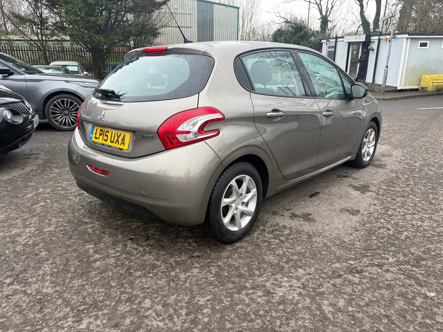 Used Peugeot 208 2015 for sale - 77801905: Photo 5