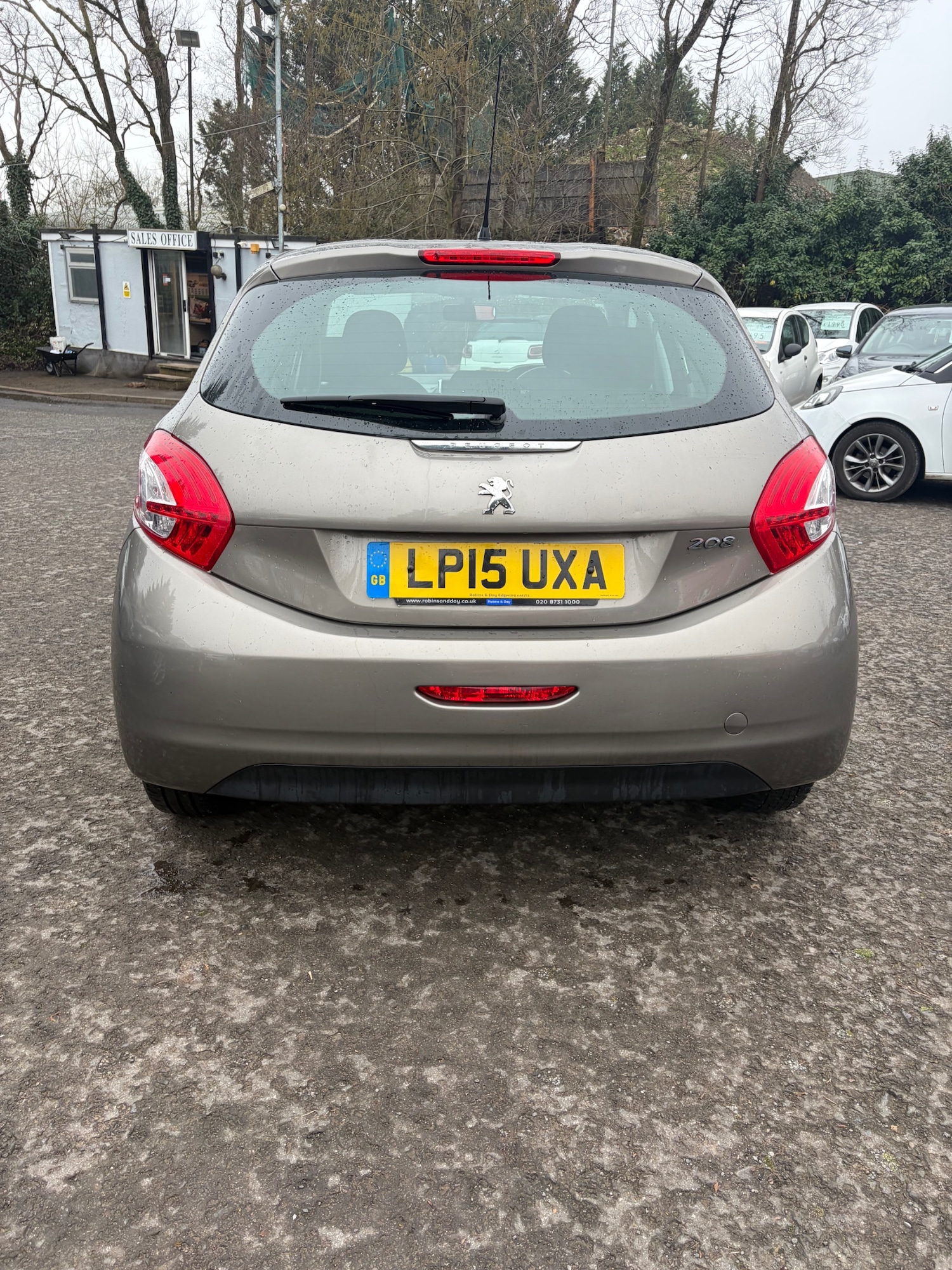 Used Peugeot 208 2015 for sale - 77801905: Photo 6