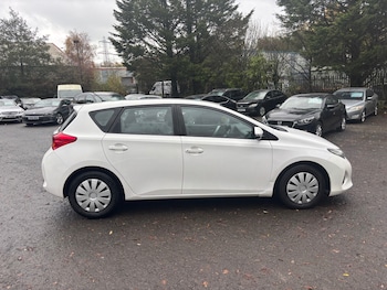 Used Toyota Auris 2013 for sale - 76505664: Photo