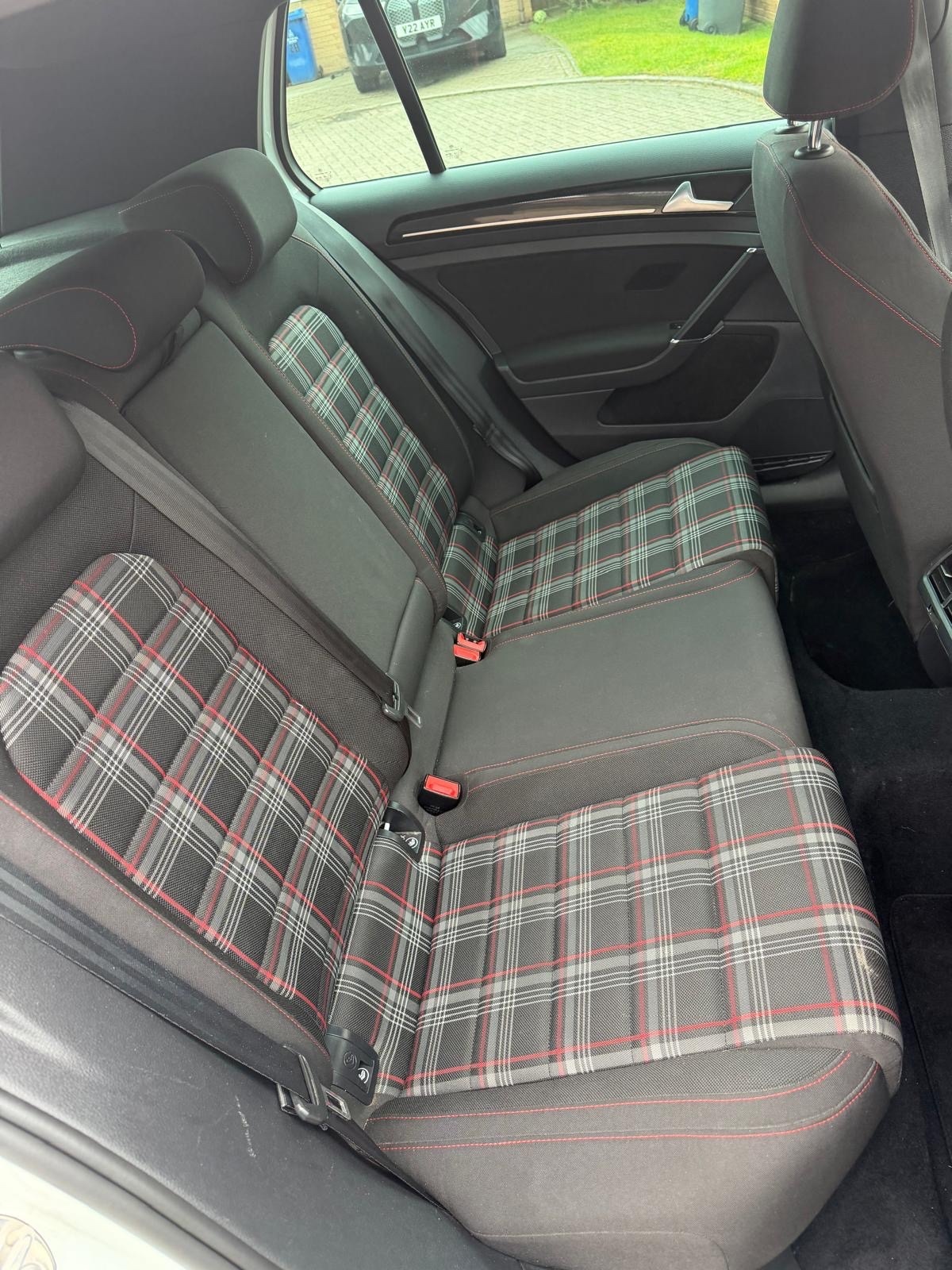 Used Volkswagen Golf 2015 for sale - 77664879: Photo 10