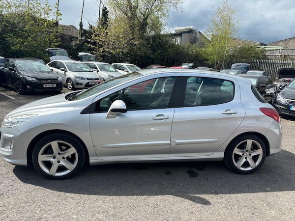 Used Peugeot 308 2010 for sale - 74218576: Photo 6