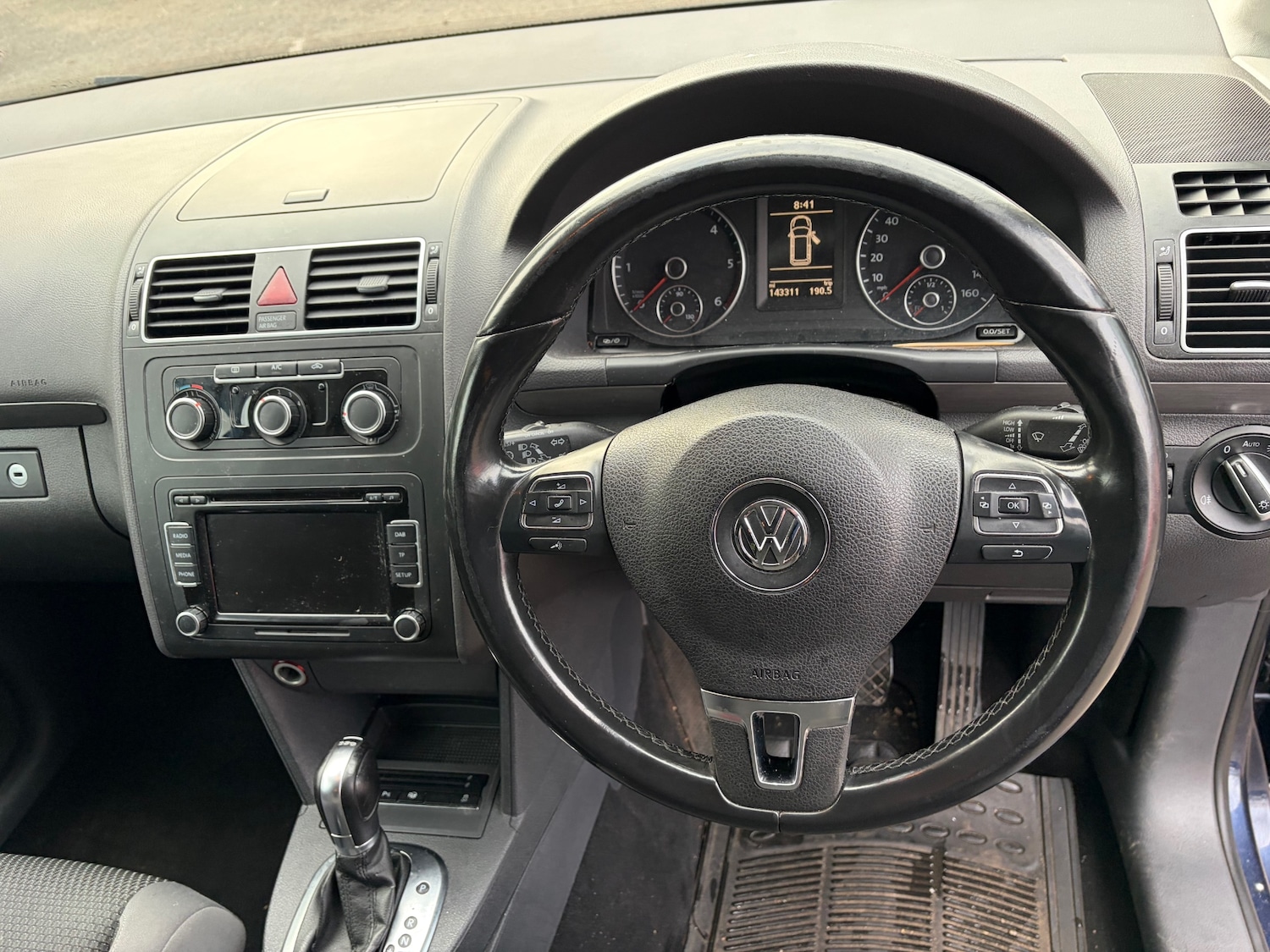 Used Volkswagen Touran 2013 for sale - 77069144: Photo 8