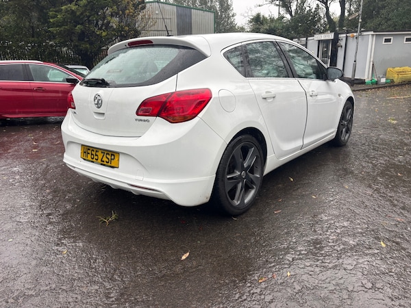 Used Vauxhall Astra 2015 for sale - 75584879: Photo 4