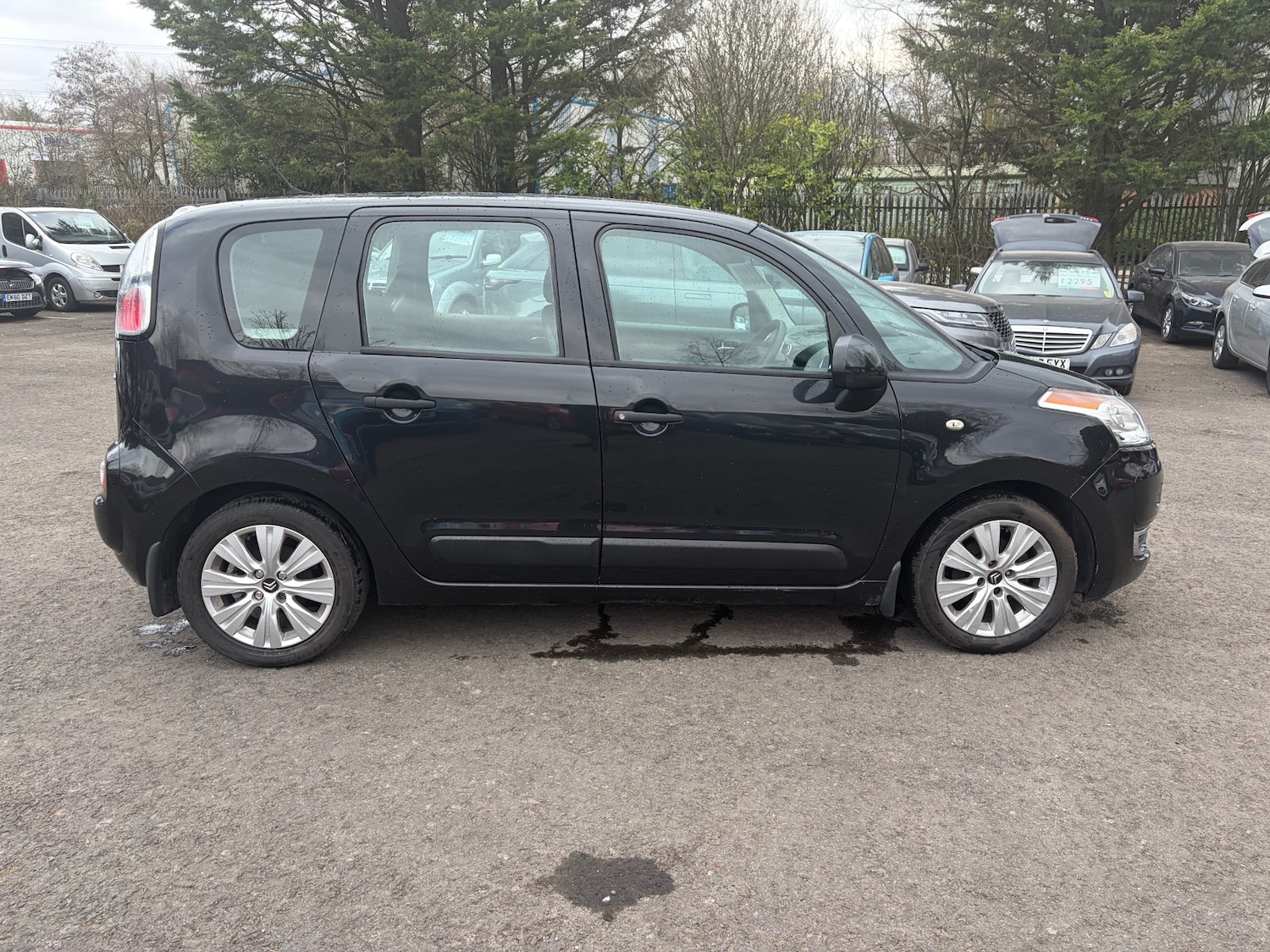 Used Citroen C3 Picasso 2010 for sale - 77813497: Photo 4
