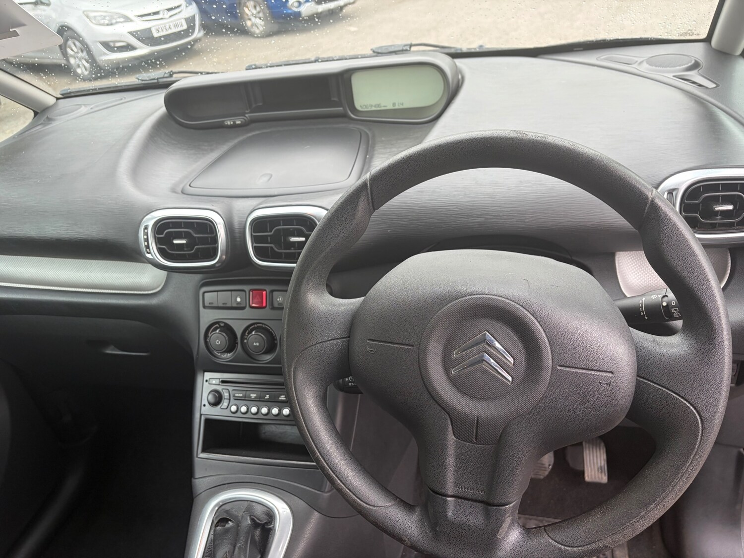 Used Citroen C3 Picasso 2010 for sale - 77813497: Photo 9