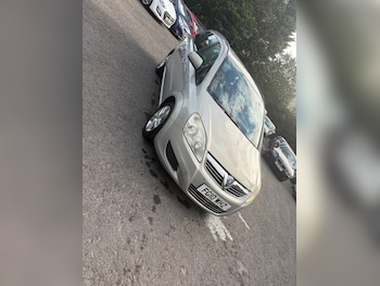 Used Vauxhall Zafira 2010 for sale - 79623659: Photo