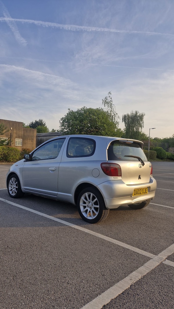 Used Toyota Yaris 2002 for sale - 74941585: Photo 2
