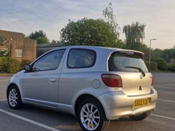 Used Toyota Yaris 2002 for sale - 74941585: Photo