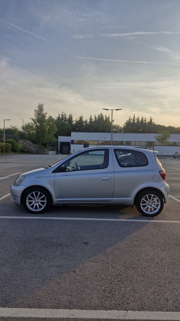 Used Toyota Yaris 2002 for sale - 74941585: Photo 3