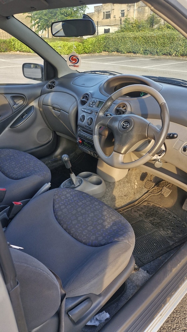 Used Toyota Yaris 2002 for sale - 74941585: Photo 6