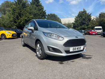 2017 - 1.0 EcoBoost Zetec 1 owner, Low miles 3-Door