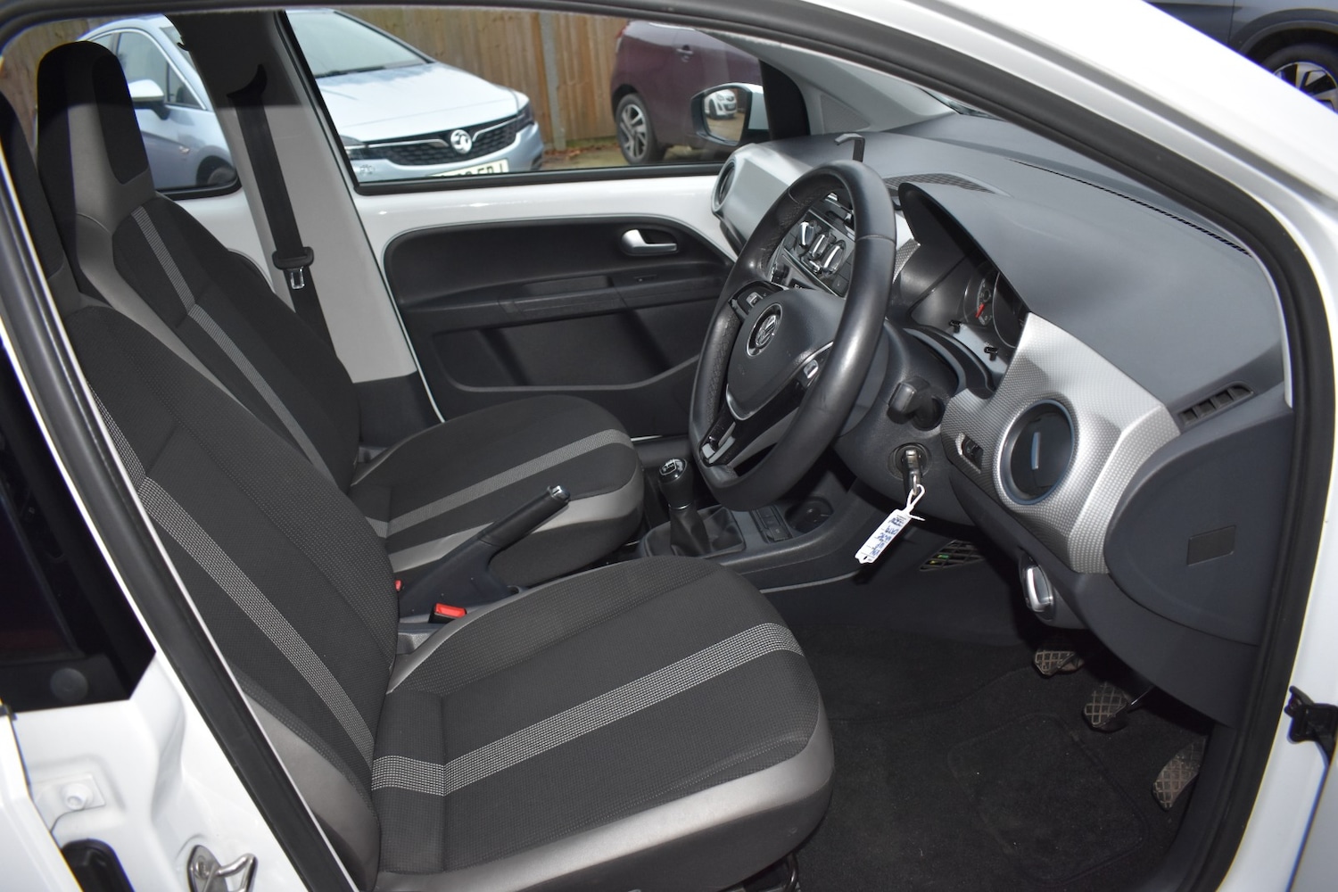 Used Volkswagen up! 2019 for sale - 77034007: Photo 10