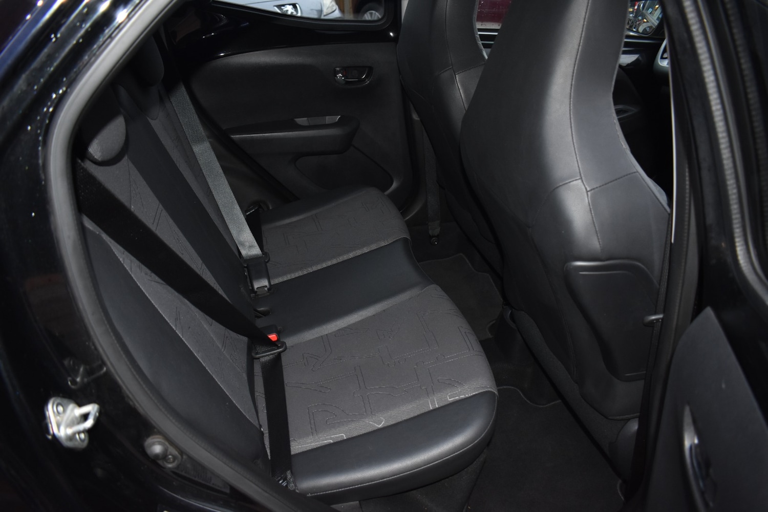 Used Toyota AYGO 2018 for sale - 77406477: Photo 11