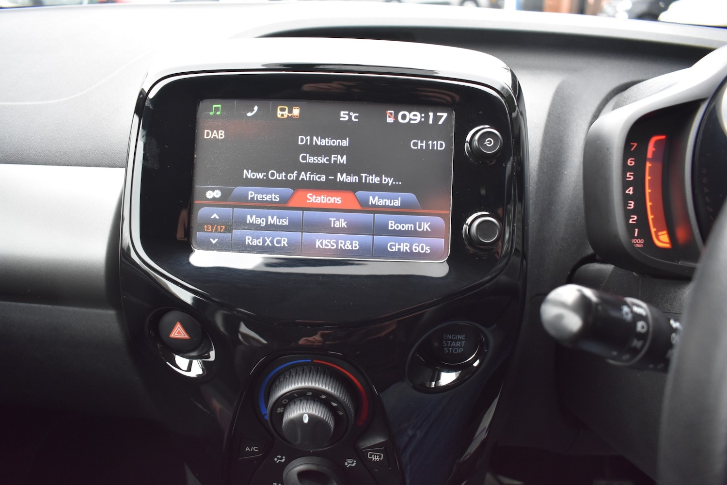 Used Peugeot 108 2016 for sale - 77541702: Photo 16