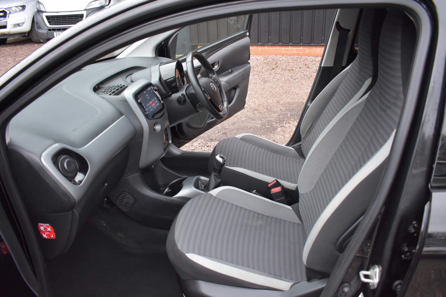 Used Toyota AYGO 2019 for sale - 77170738: Photo 14