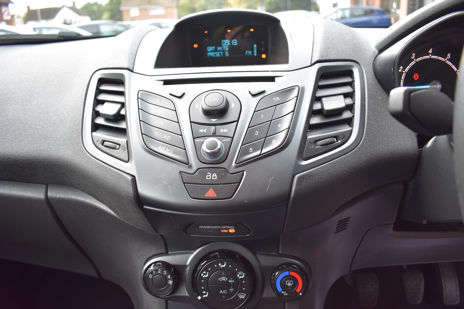 Used Ford Fiesta 2013 for sale - 76231065: Photo 16