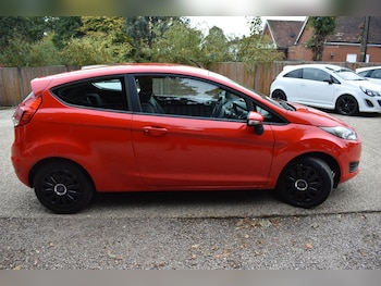 Used Ford Fiesta 2013 for sale - 76231065: Photo 2