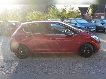 Used Peugeot 208 2016 for sale - 79623678: Photo