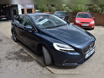 Used Volvo V40 2016 for sale - 75484375: Photo