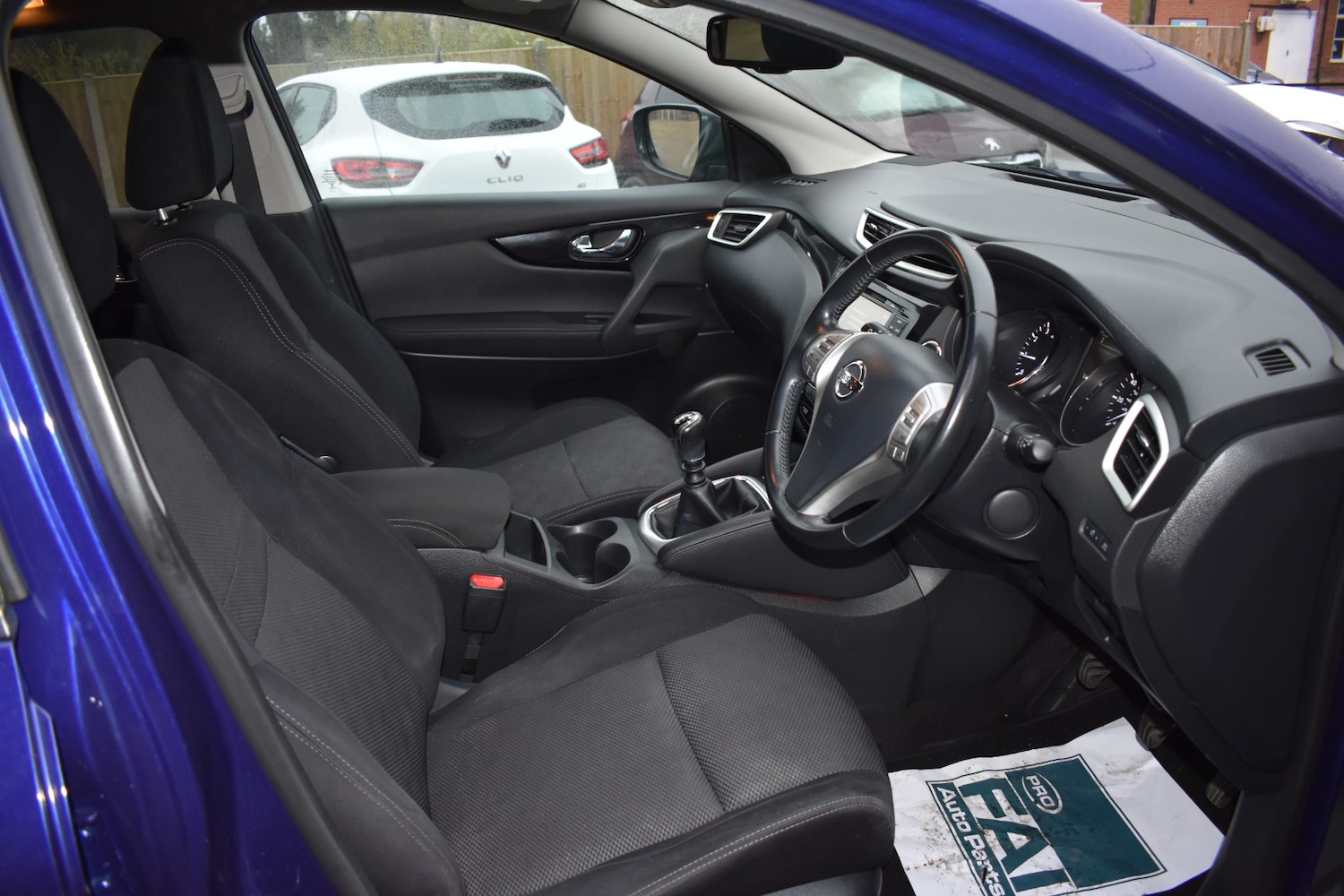 Used Nissan Qashqai 2017 for sale - 77147745: Photo 10