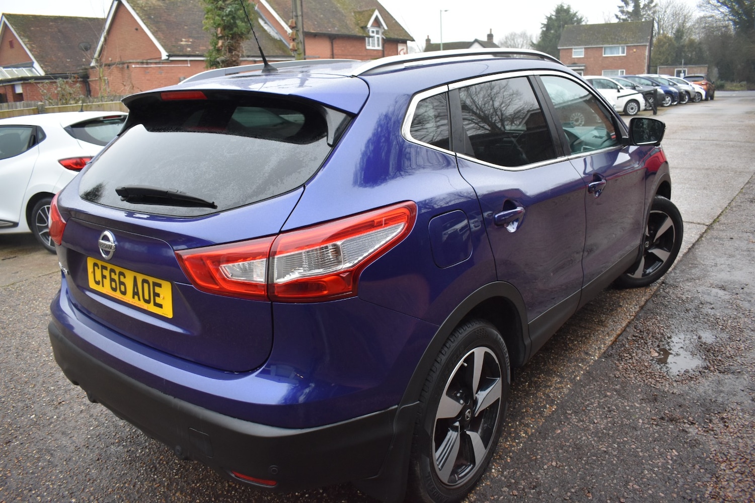 Used Nissan Qashqai 2017 for sale - 77147745: Photo 9