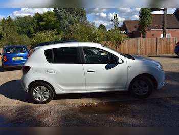 Used Dacia Sandero 2019 for sale - 75820744: Photo
