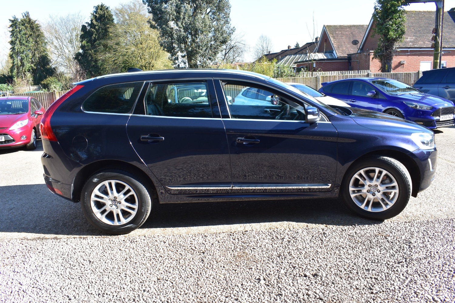 Used Volvo XC60 2016 for sale - 77934444: Photo 2