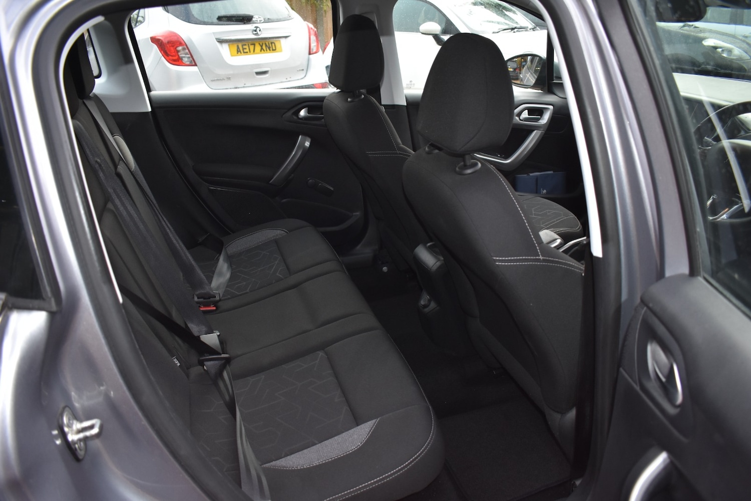 Used Peugeot 2008 2017 for sale - 76339742: Photo 11