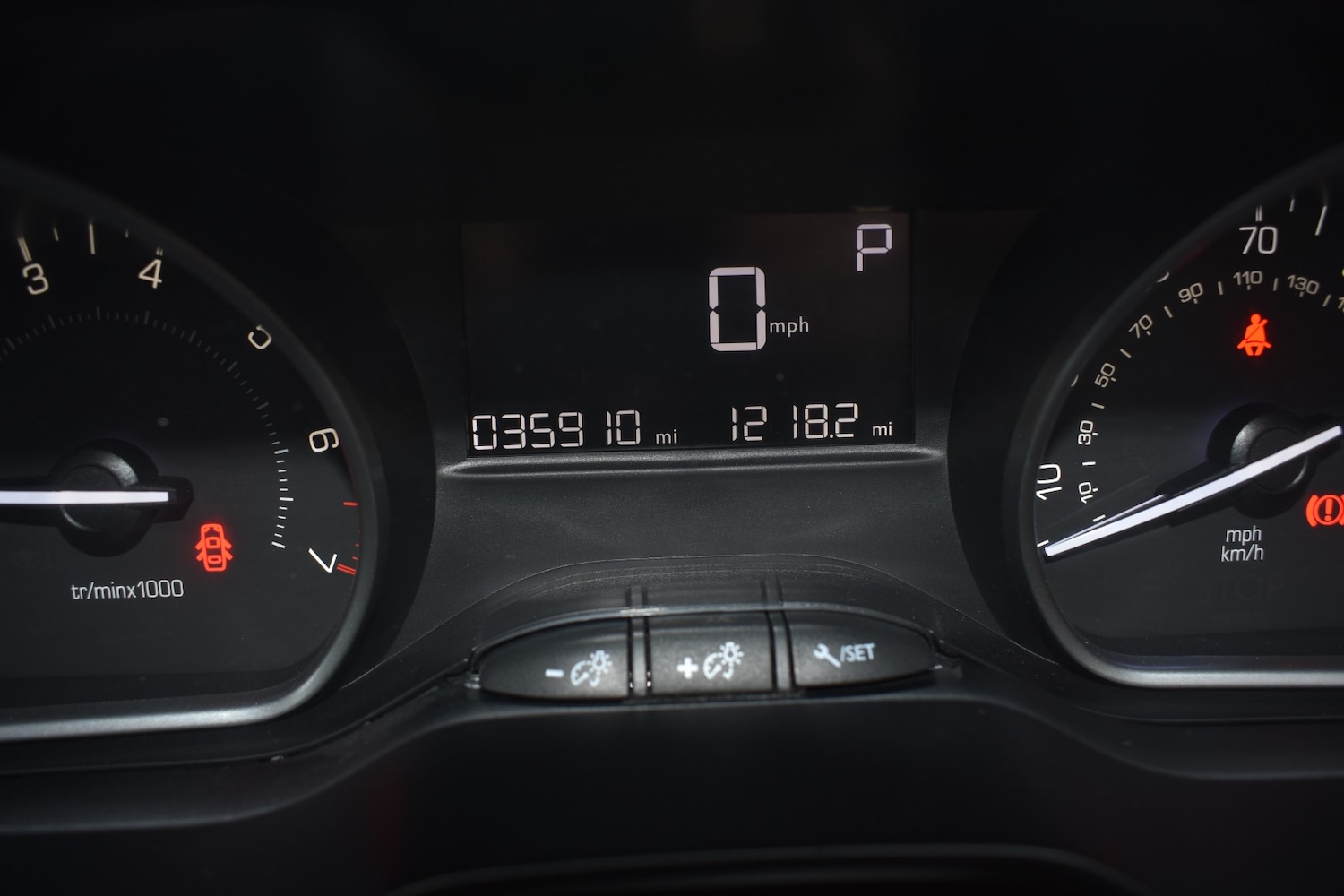 Used Peugeot 2008 2017 for sale - 76339742: Photo 15