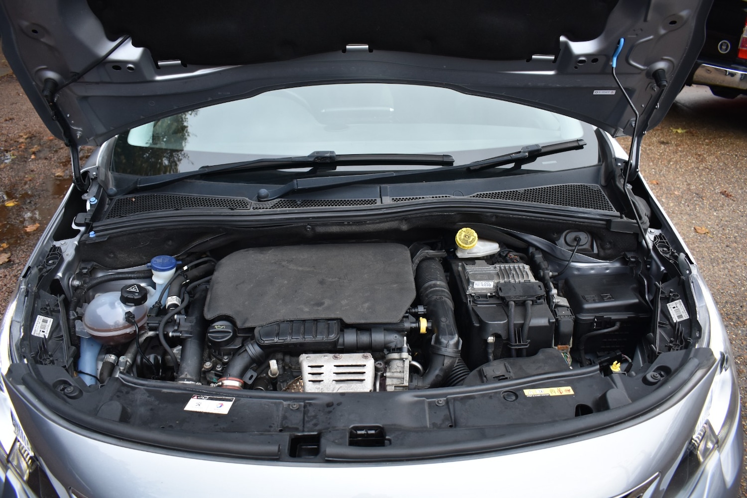 Used Peugeot 2008 2017 for sale - 76339742: Photo 17