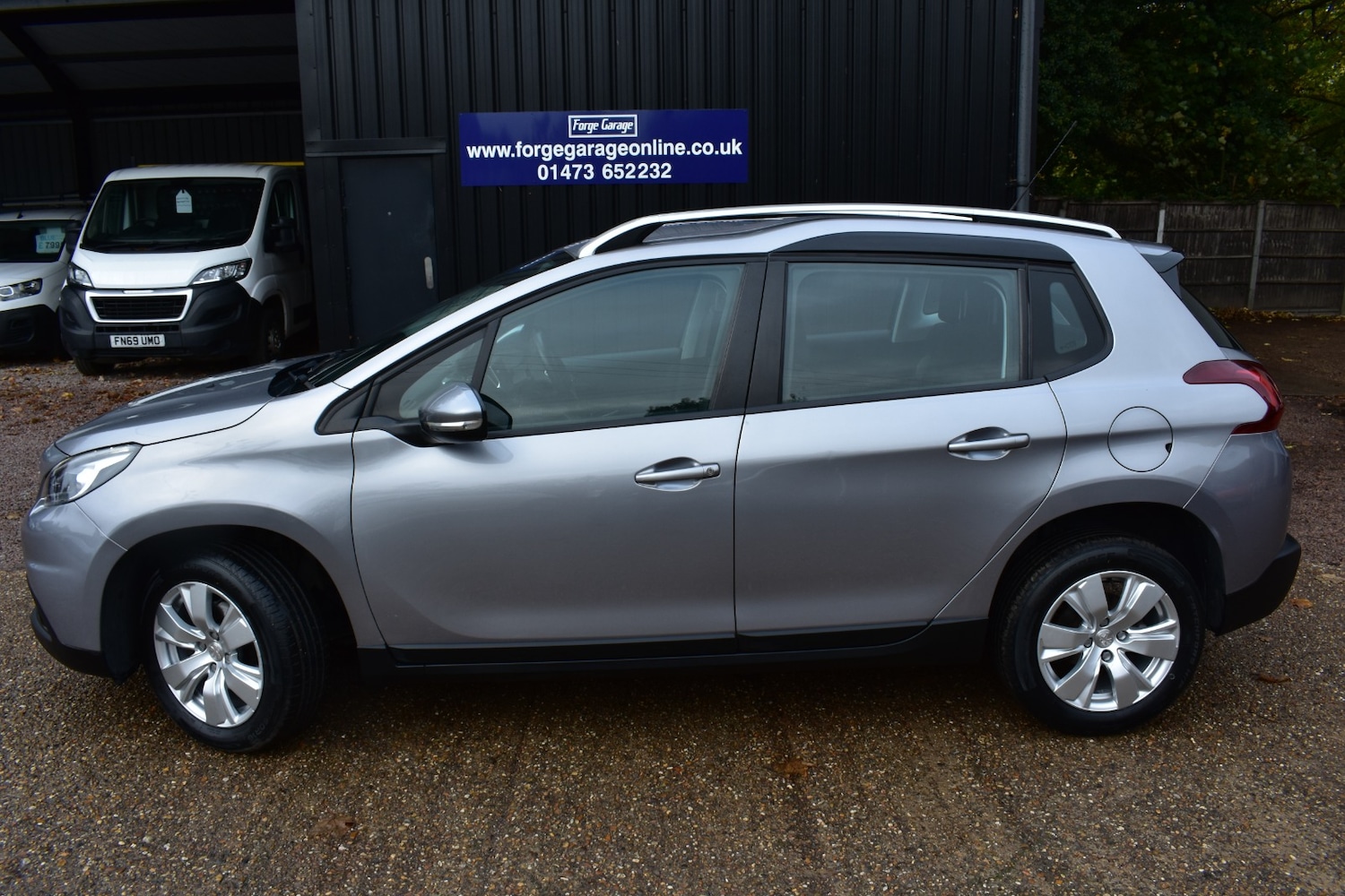 Used Peugeot 2008 2017 for sale - 76339742: Photo 6