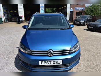 Used Volkswagen Touran 2017 for sale - 79251576: Photo