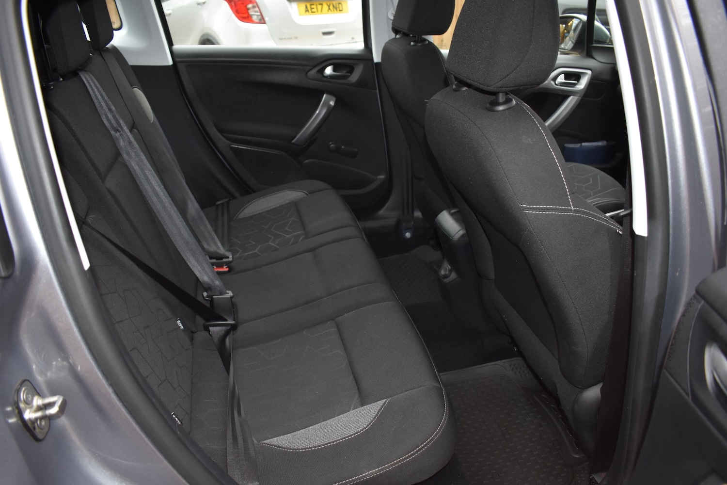 Used Peugeot 2008 2019 for sale - 76275021: Photo 11