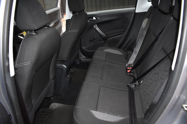 Used Peugeot 2008 2019 for sale - 76275021: Photo 13