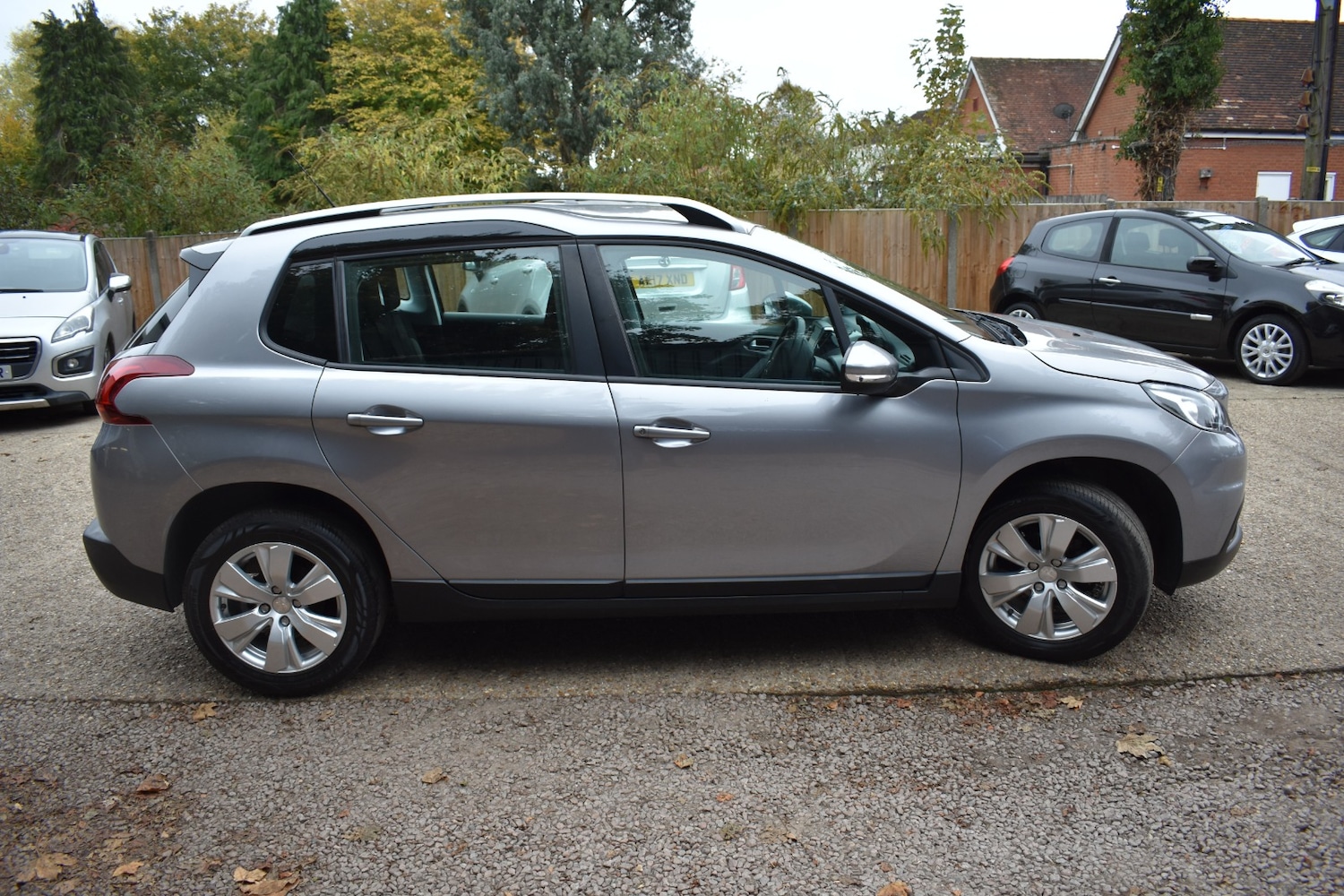 Used Peugeot 2008 2019 for sale - 76275021: Photo 2