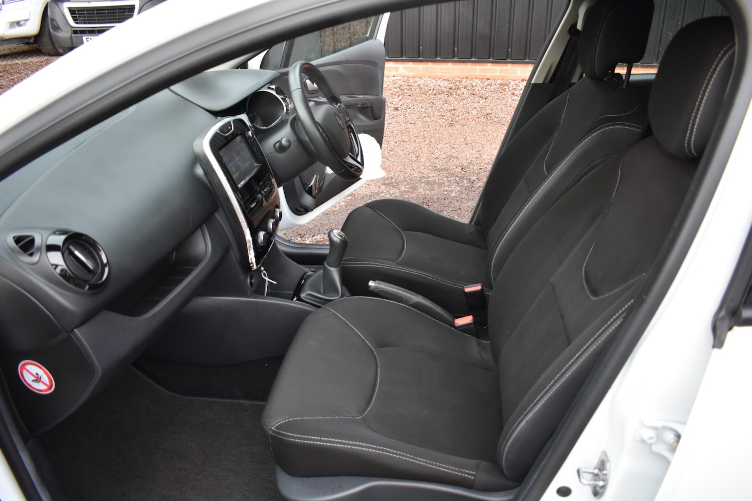 Used Renault Clio 2016 for sale - 76922002: Photo 12