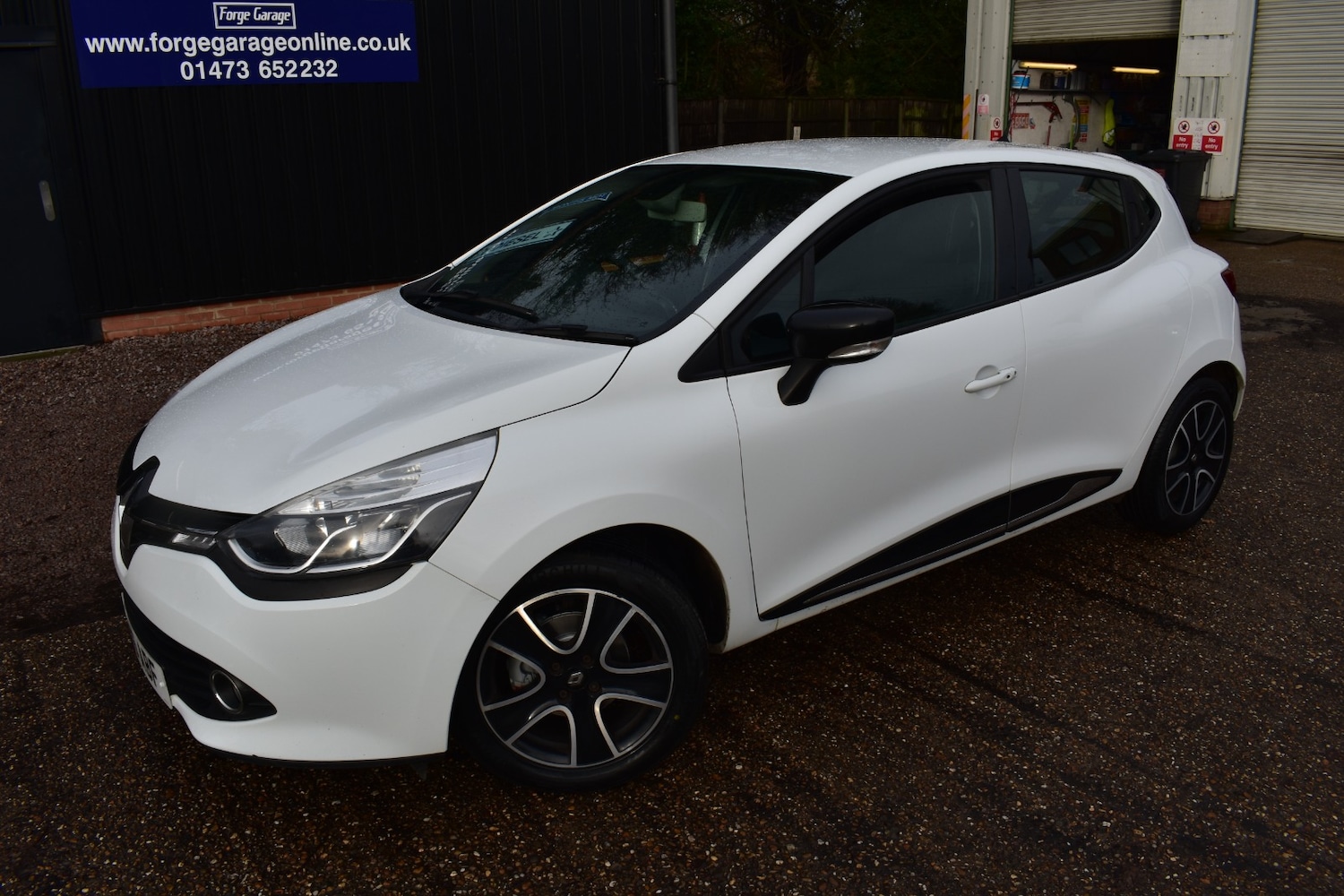 Used Renault Clio 2016 for sale - 76922002: Photo 3
