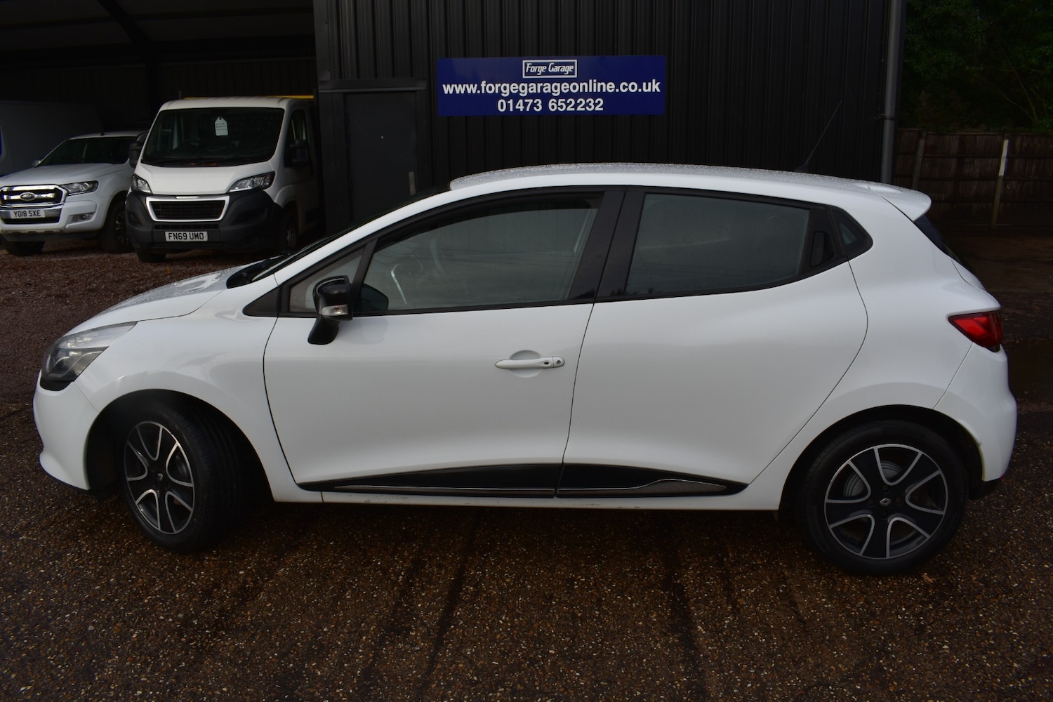 Used Renault Clio 2016 for sale - 76922002: Photo 4