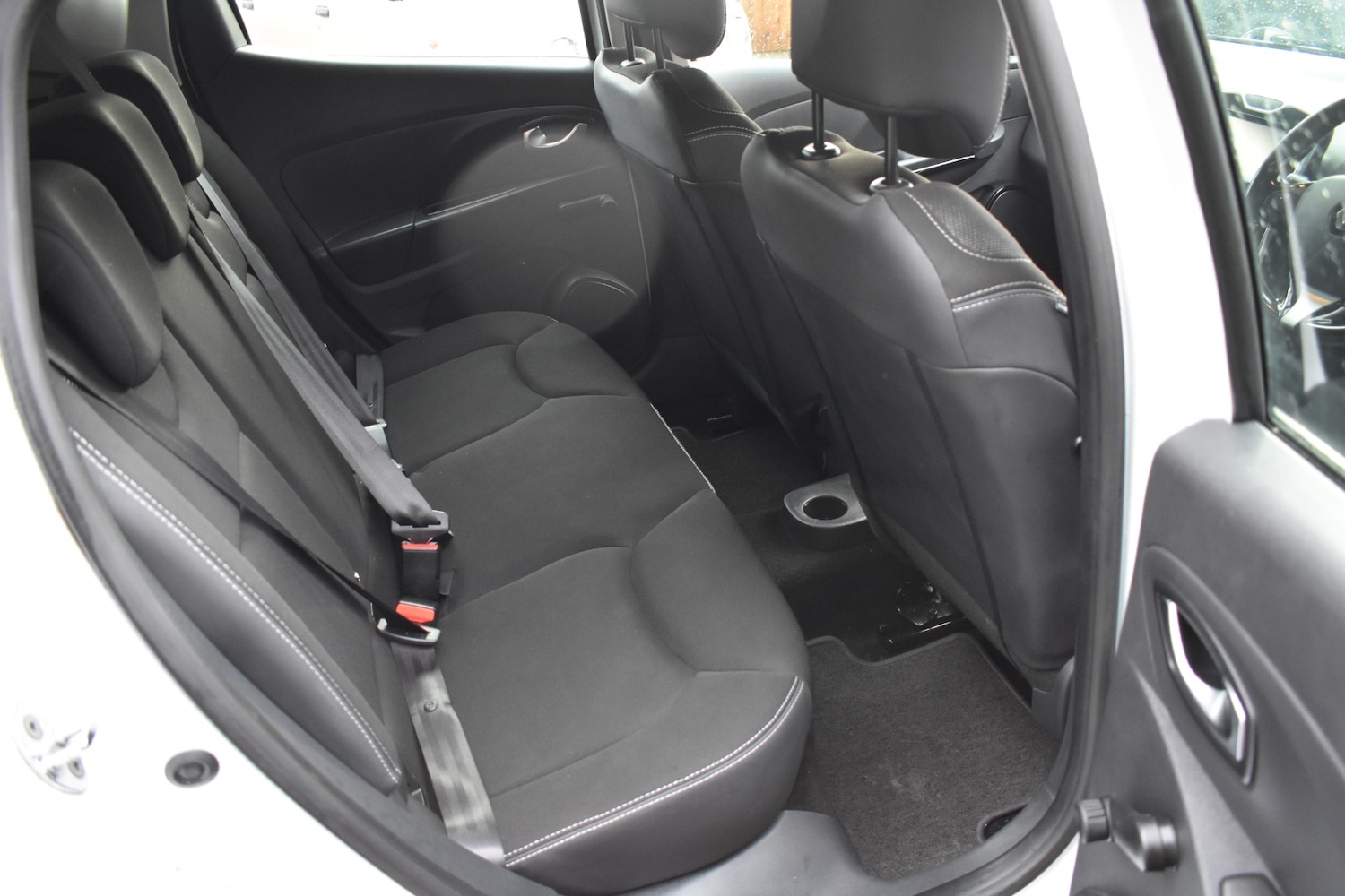 Used Renault Clio 2016 for sale - 76922002: Photo 9