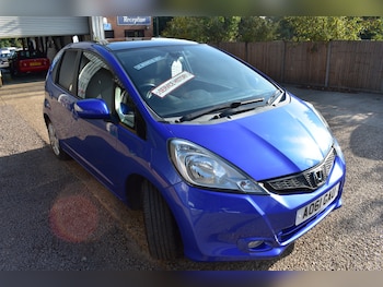 Used Honda Jazz 2011 for sale - 76100707: Photo