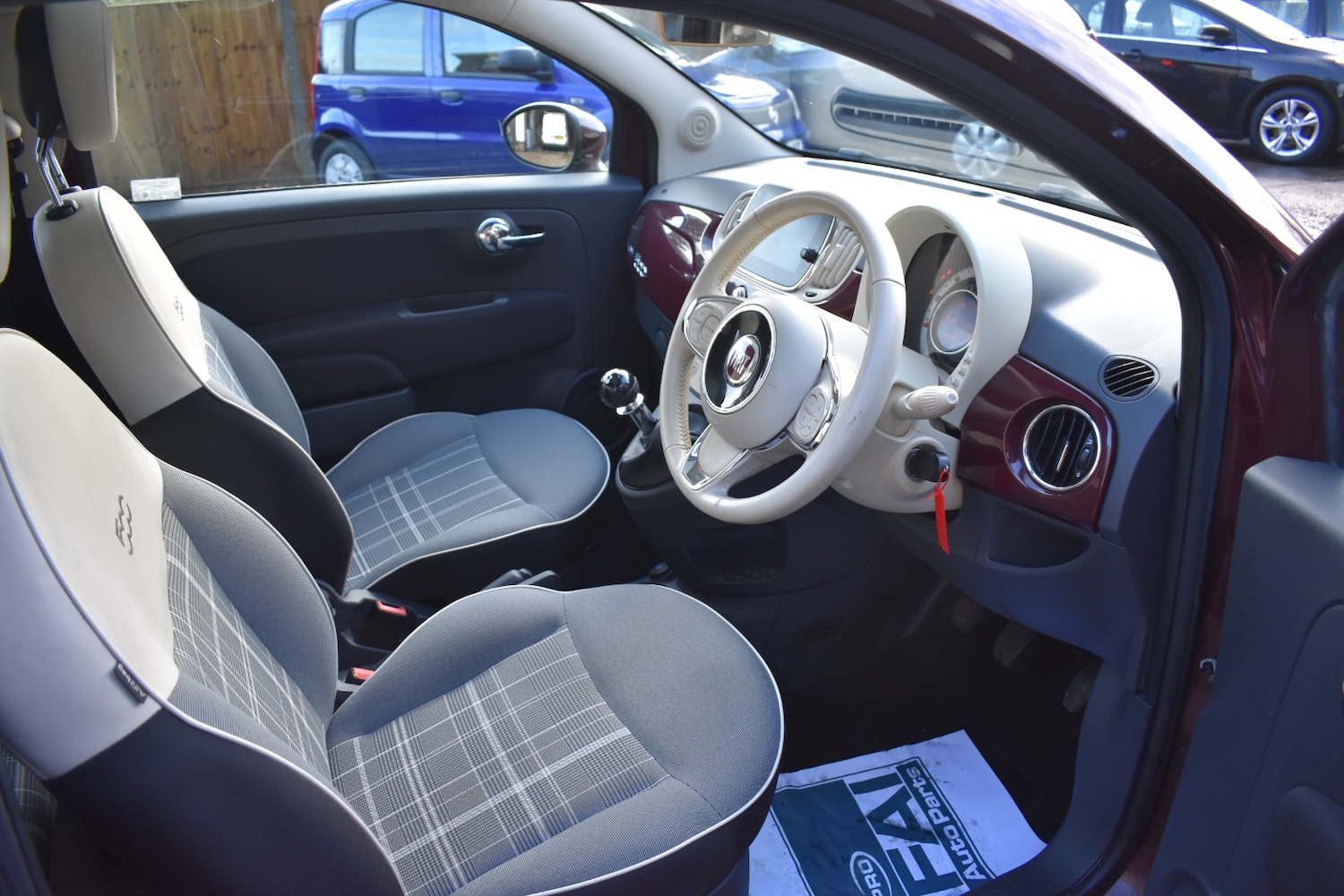 Used Fiat 500 2017 for sale - 76858635: Photo 10