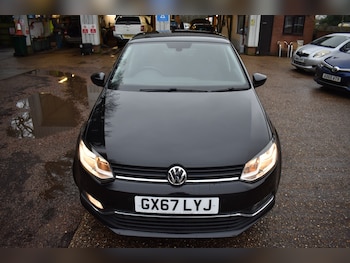 Used Volkswagen Polo 2017 for sale - 77417674: Photo