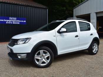 2015 (15) - 0.9 TCe Laureate 5dr
